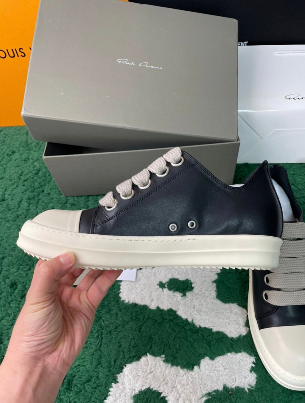 RO Jumbo Lace Sneakers