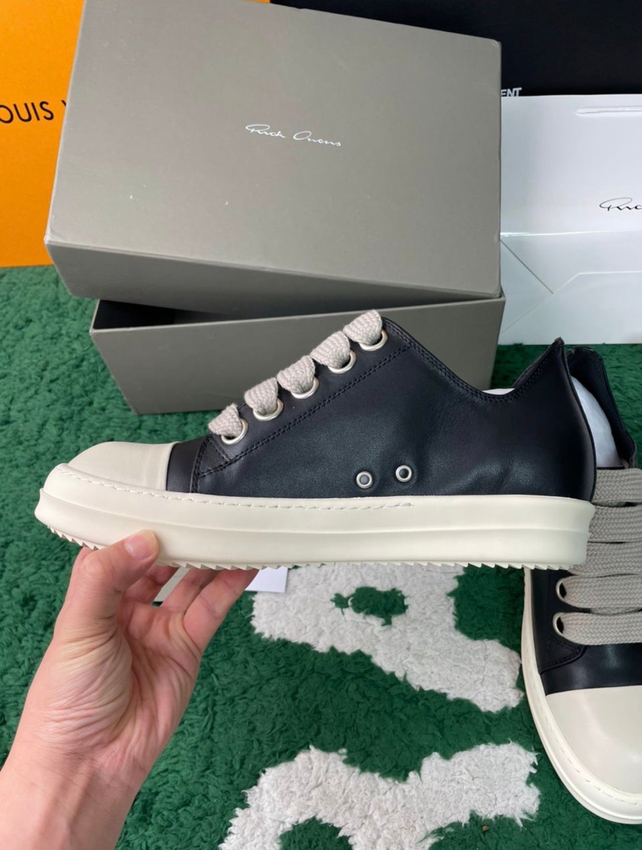 RO Jumbo Lace Sneakers