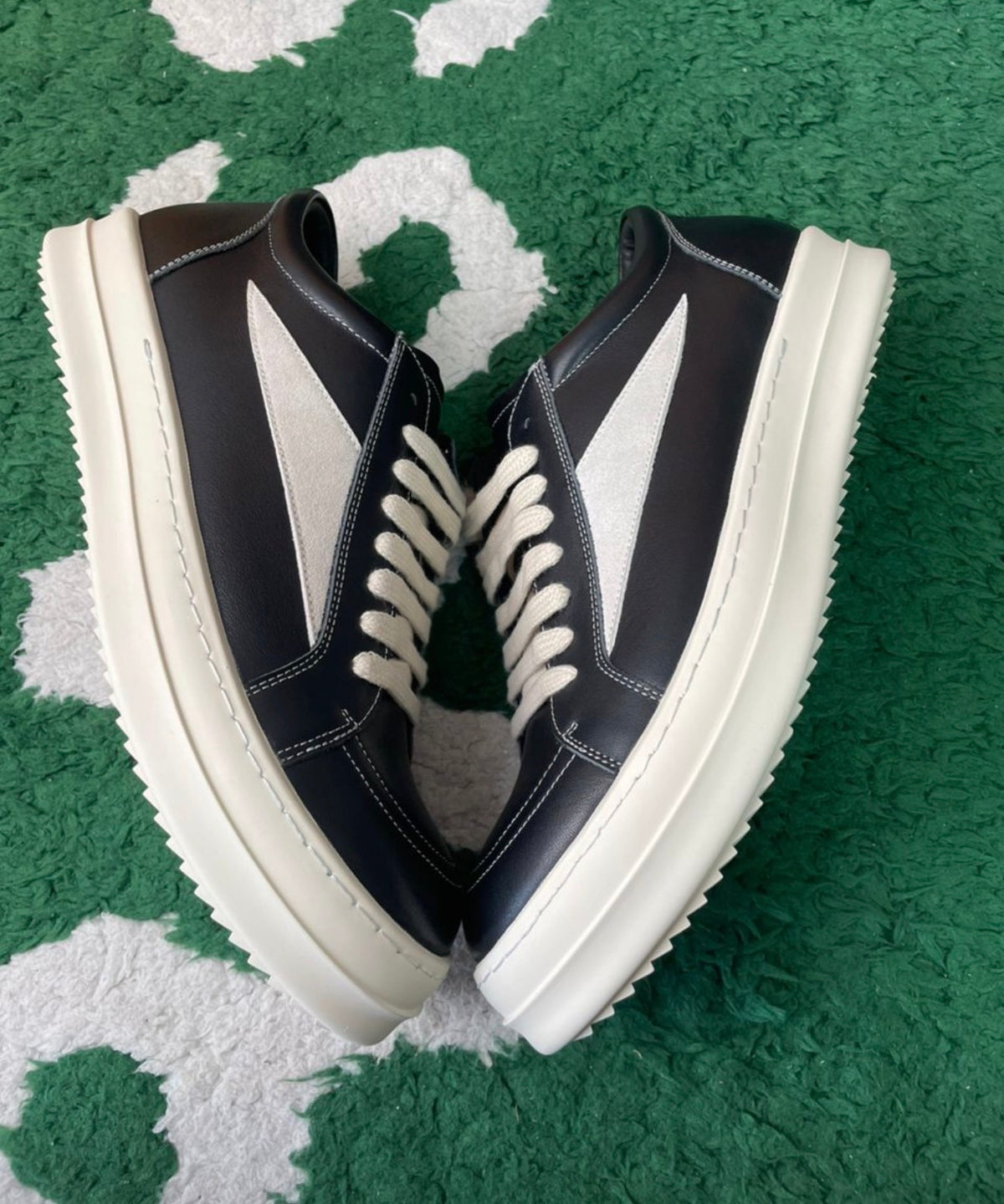 RO DRKSHDW Vintage Black