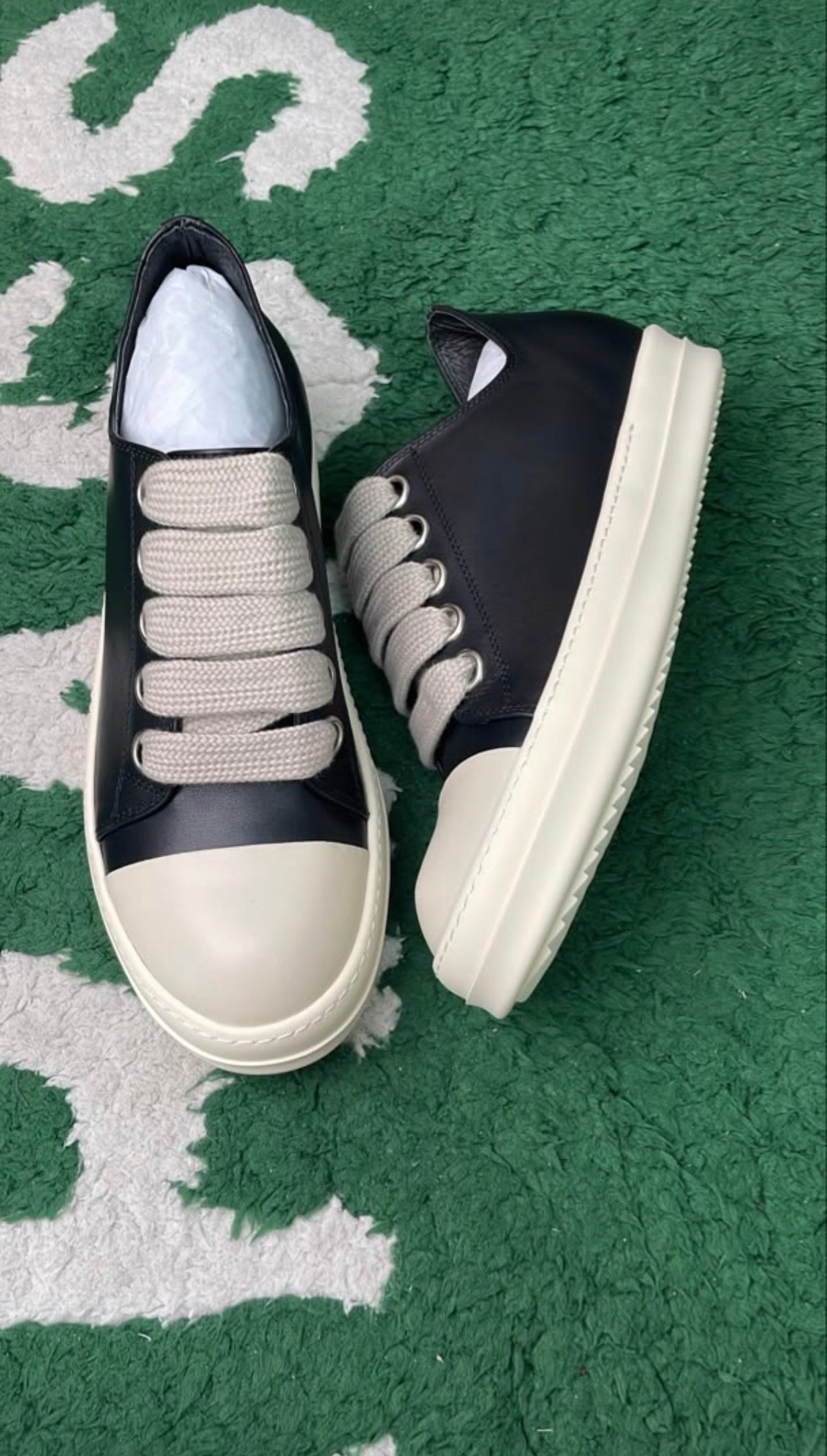 RO Jumbo Lace Sneakers