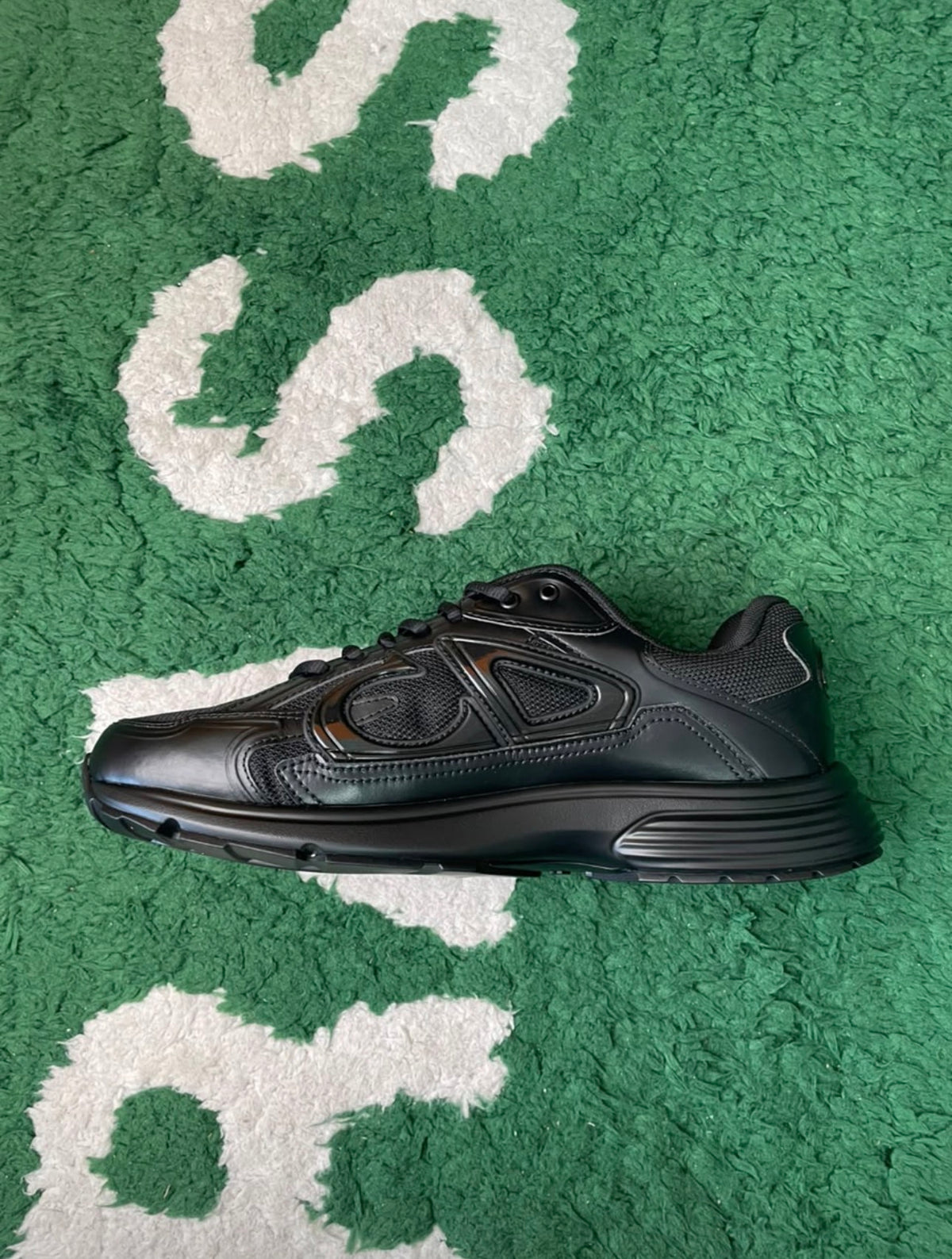 CD B30 Black On Black