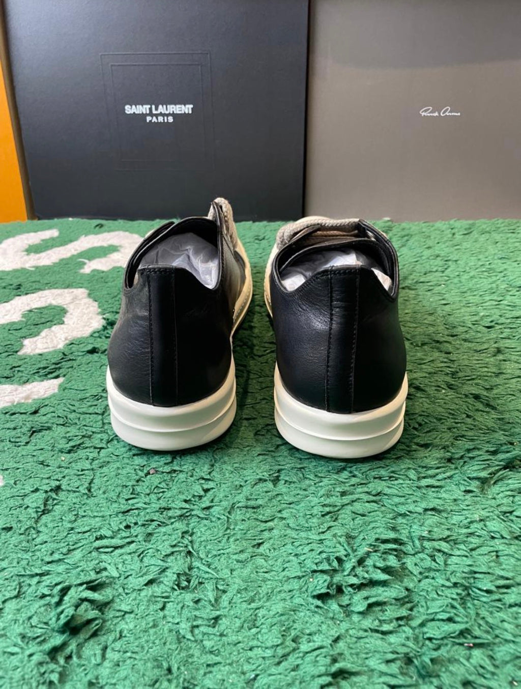 RO Jumbo Lace Sneakers